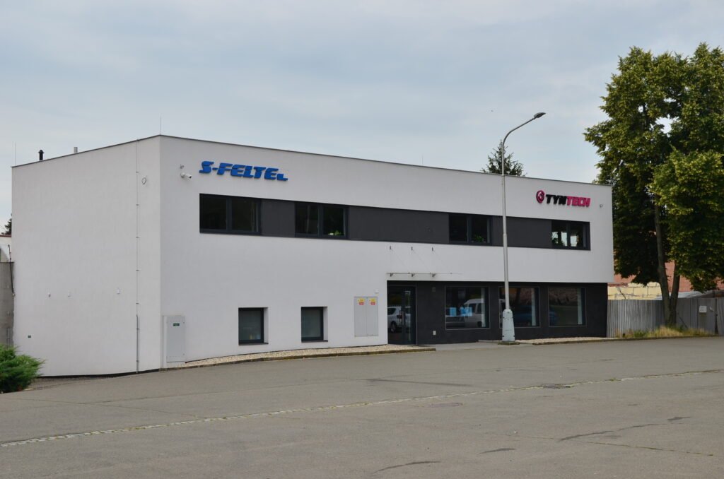 TYNTECH,S-FELTEC O Nás
